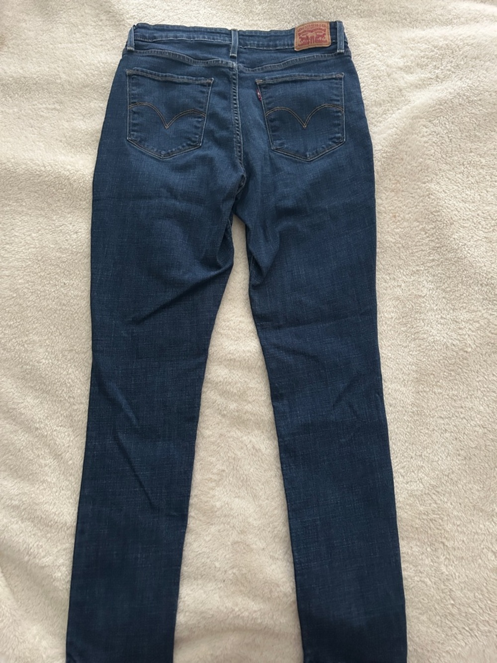Levi's Women's Dark Indigo Skinny Jeans size 31 - Picture 3 of 4